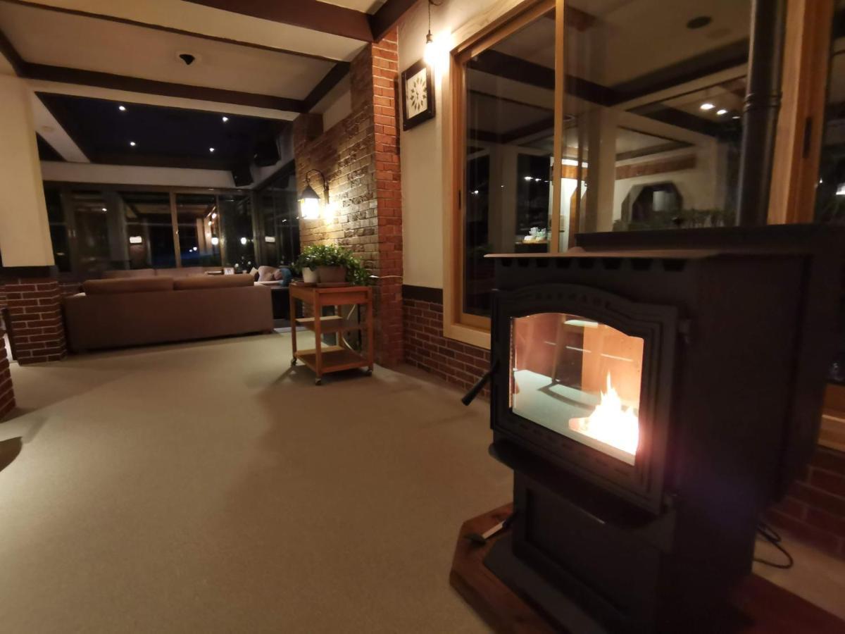 Fujio Pension Madarao Apartment Hotel & Restaurant อิยามะ ภายนอก รูปภาพ